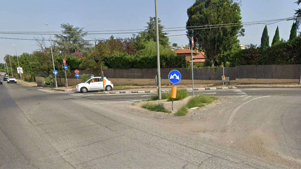 Incrocio pericoloso tra via Alfonsine e via di Mezzocammino